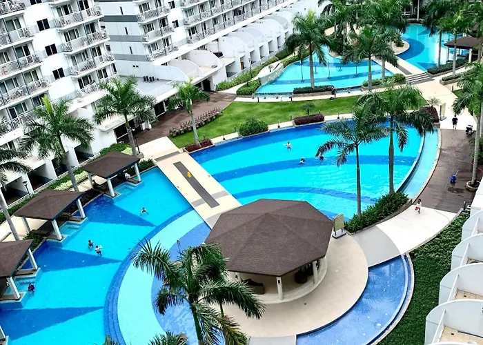 アパートホテル Kathy's Crib 14th Flr Pool View マニラ市